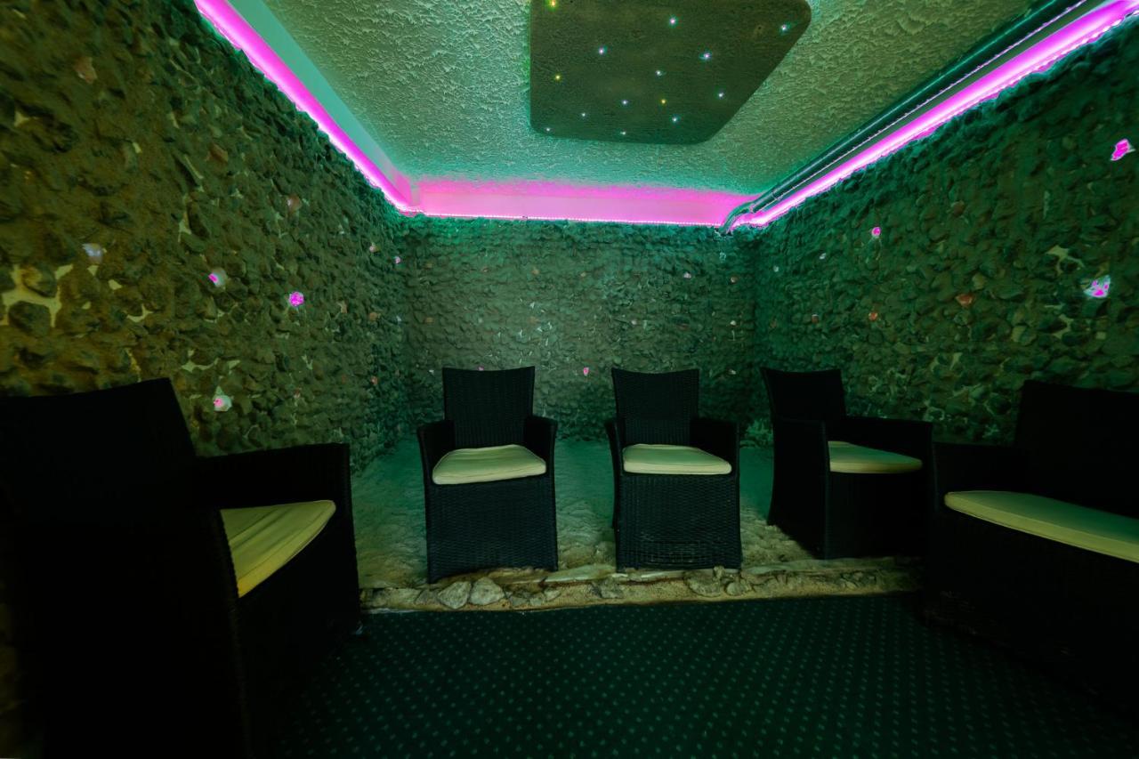 Hotel Aqua Thermal Spa Байле Уну Май Екстериор снимка