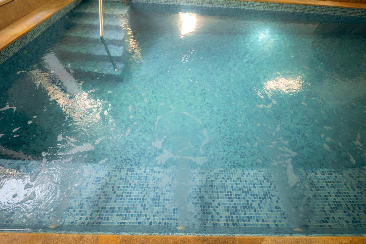 Hotel Aqua Thermal Spa Байле Уну Май Екстериор снимка